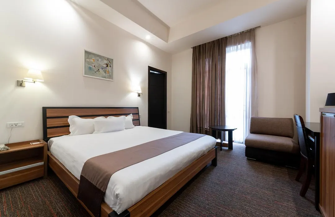 Bass Boutique Hotel-1
